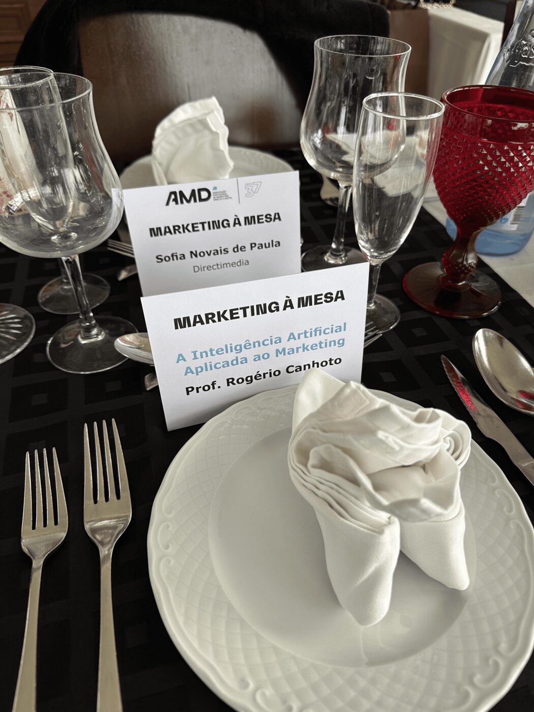 Participantes no primeiro Marketing à Mesa da AMD, com Rogério Canhoto (4)